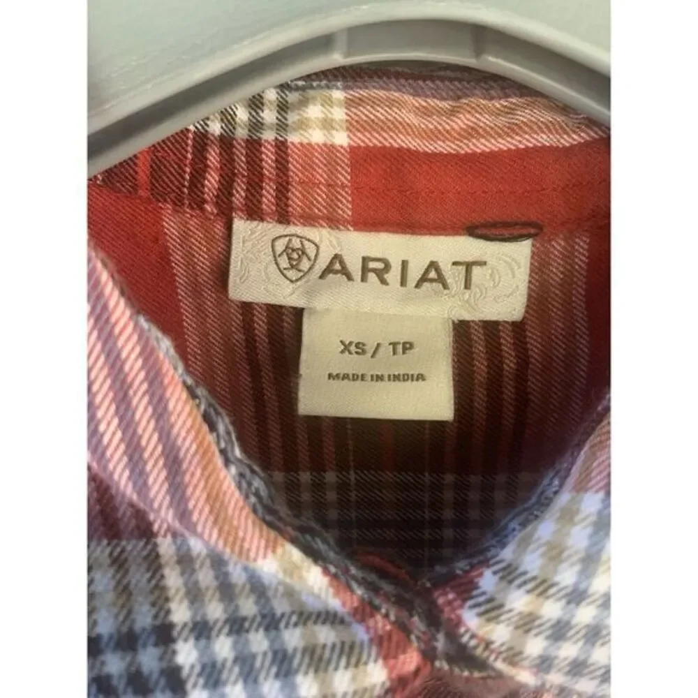 Women's XS ARIAT Red Aztec Plaid Button Down Flannel Shirt western cowboy - Picture 4 of 6